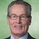 Gerry Kelly als Self - Politician