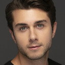 Onur Seyit Yaran als Young Sinan