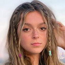 Sarah Dorothy Little als Darby Duncan