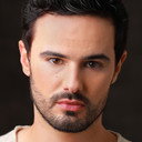 Tiago Costa als Ricardo