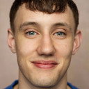 Callum Burbidge als Luke