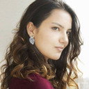 Laura torres als Lucía Guerrero Santana (hermana de Rosario)