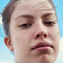 Ema Mendes als Leonor/Elfo 1/Criança 2/Mulher do Corcunda/Raquel Luz