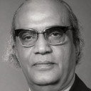 Y. G. Parthasarathy als Rekha's father