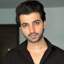 Meherzan Mazda als Piyush Sharma