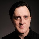 Sebastian Anton als NKVD Colonel Entin