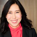 Sue Jin Song als Female Scientist