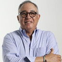 Sunshine Logroño als Puerto Rican Taxi Driver (uncredited)