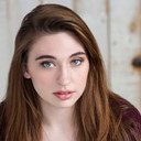 Allison Pittel als Sofia