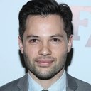 Jason Tam als A Chorus Line Dancer