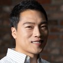 Choi Young-woo als Broker