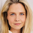 Laura Coover als Heather