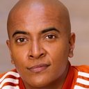 D'Lo als Self