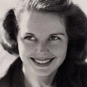 Beatrice Pearson als Doris Lowry