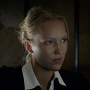 Céline Göbel als Katharina Weber