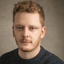 Chris Jenkins als Enys