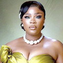 Eniola Ajao als Tinuade