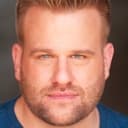Stephen Wallem als Thor Lundgren