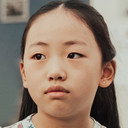 Ella Qiu als Xiang