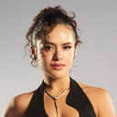 Maisa Silva als DJ Cinderela