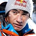 David Lama als Museum Visitor / Husband