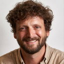 Benjamín Montes als Housing State MP