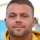 Gustav Björklund als Peter