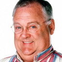 Ian Smith als Dr. Carrera