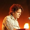 Tim Bradshaw als Keys