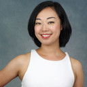 Emi Yasuo als Singer