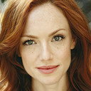 Alana O'Brien als Janine