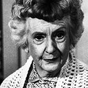 Ruth McDevitt als Lily