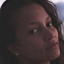 Sol Charo Martínez als Young Ofelia