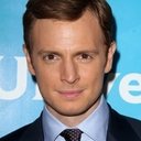 Nick Gehlfuss als Martinson Radio