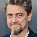 Andy Muschietti als Pharmacy Customer (uncredited)