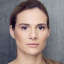 Bernadett Ostorházi als Agi