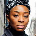 Laquet Sharnell Pringle als Receptionist