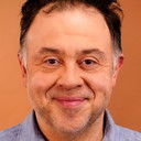 Константин Икономов als Wally, the Butler