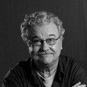 Hans Wigren als Viktor/Host