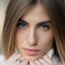 Agata Samperi als Tiffany Collins