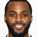 Jordan Johnson-Hinds als Jerry White