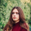 Lily Springer als Morgana Van Dyel