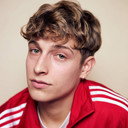 Jonathan Kriener als Young PD