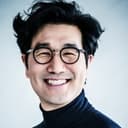 Song Hoon als Korean Man - Seoul