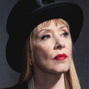Suzanne Vega als Self