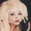 Angelyne als Blonde