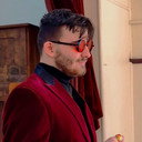 Aidan MacKay als Zami Ivanov