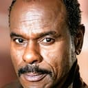 Steven Williams als Albert Hutchinson