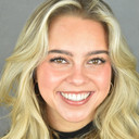 Julia Winer als Lillian