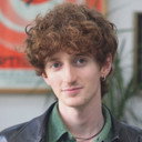 Oisin Queally als Cinemagoer
